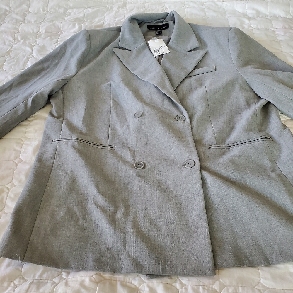 Jacket - Picture 2 of 15